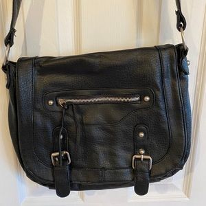 Cross body hand bag